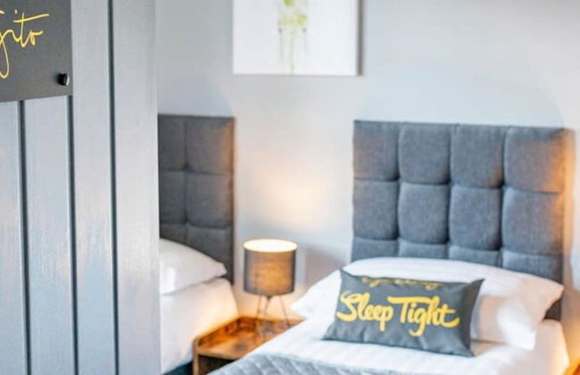 The Gathering Chester 2 Sleeps 14 Very Close to City Centre - Photo 28