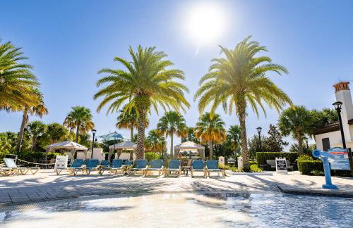 New Upscale 8BR Kissimmee Retreat with Private Pool, Spa & Resort Amenities - 7 Mi to Disney! - Foto 105