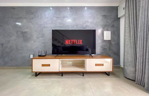 Casa Individual com 2 suítes, cozinha completa, Internet privativa 300MBPS, região bem sossegada com comercios diversos ao redor - Foto 55