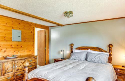 Dubois Riverfront Lodge with On-Site Fishing and Views - Foto 16