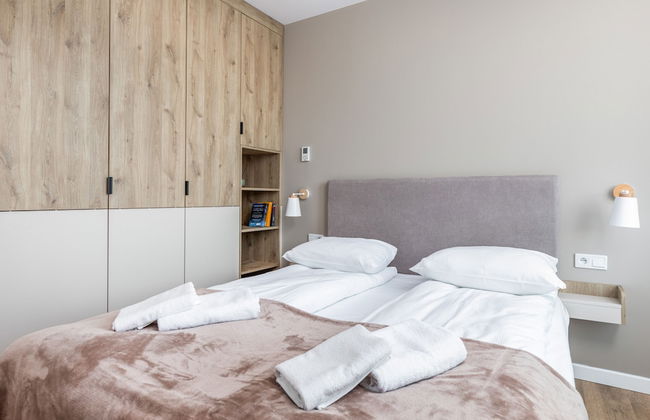 Jantaris Apartments by Renters - Photo 8