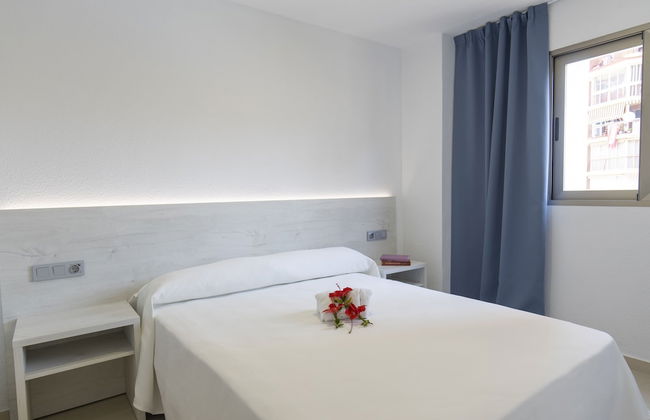 Aparthotel BCL Levante Lux - Photo 9