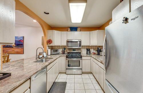 Half Mi to Angel Fire Resort Townhome with Grill! - Foto 7