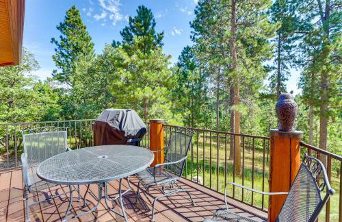 Furnished Decks & Game Room: Sturgis Rally Cabin - Foto 2
