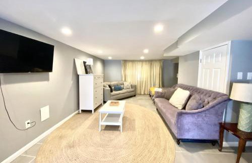 Tuscany 2900 - Classic Italian Style 3BR w Parking near Airport - Foto 8