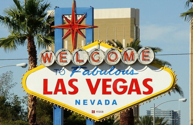 Sposarsi a Las Vegas Wedding Officiant - Foto 2