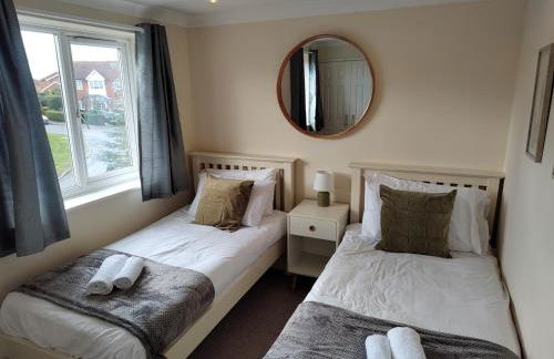 Wentworth Drive Contractor and family 3 bed Home Grantham with parking - Foto 8