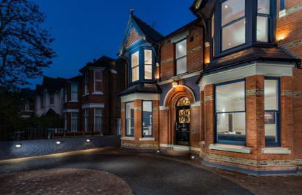 Dream House London 5bd with gym, cinema and hot tub - Foto 1