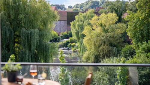 MAISUITES Eisvogel - Zentrale Luxuswohnung mit direktem Seeblick I Bis 4 Personen I Premiumküche I Boxspringbett I Kaffeevollautomat I Parkplatz I Barrierearm & Aufzug - Foto 2