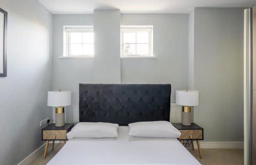 Luxurious Private One Bedroom Apartment with Sky TV, Movies & Netflix - Foto 26