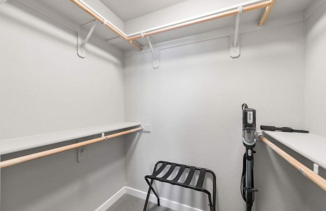 Chic Apt w Jacuzzi Pool BBQ Mountain Views - Foto 24