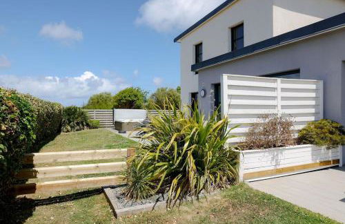 Villa Yana Bretagne Piscine Intérieure partagée et Spa Privatif 100m de la Plage - Foto 18