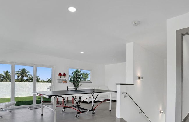 3-storey Home with Beautiful Lake View - Foto 21