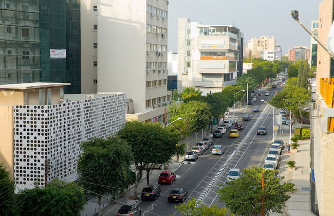 SeaBreeze City Center Flats by TrulyCyprus - Foto 51