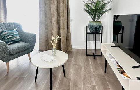 Les Belles Lettres - centre ville face à la Gare - 20 mn de Paris St Lazare - Foto 4