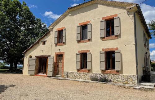 Luxurious Villa in Cazaubon with Swimming Pool - Photo 6