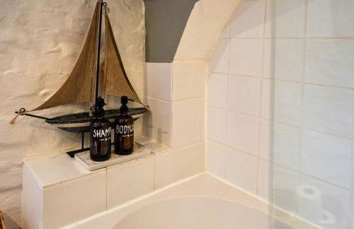 Poppy Cottage - Cosy 2 Bedroom, Perfect for Family! - Photo 60