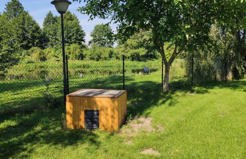 The hills at river - Foto 32