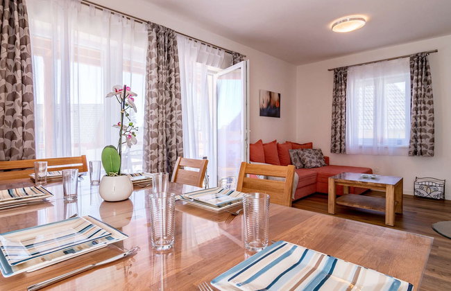 Lakeside Village 35 - Photo 4