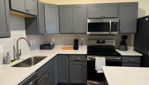 Walnut Street Near IU and Downtown B-Town - Foto 3