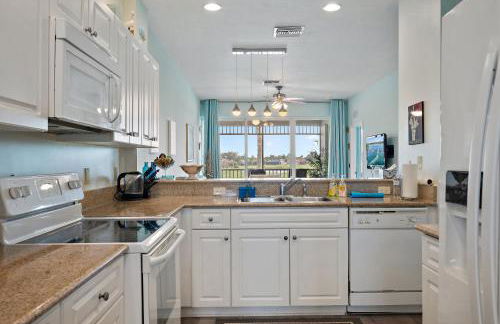 Lovely 2-Bedroom plus Den Condo in Greenlinks Resort - Photo 47