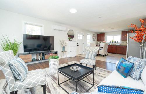 12BCozy 3BR Apartment with Koi Pond in Worcester - Foto 34
