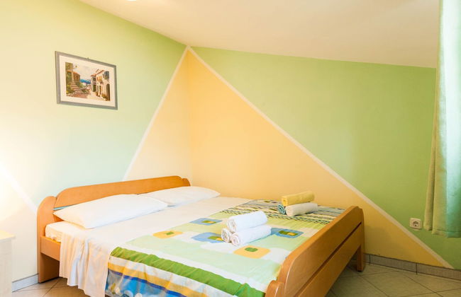 Cozy Apartments in Zadar With Sea and Mountain Views - Foto 2