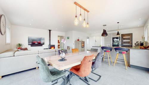 2 Bedroom Amazing Home In Landévant - Foto 4