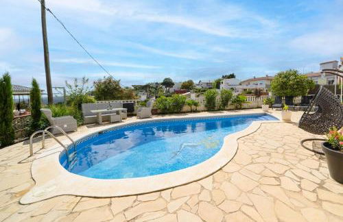 Casa Feliç, 6 people, fireplace and HotTub - Foto 12