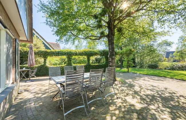 Charming Home w/ Garden - Photo 28