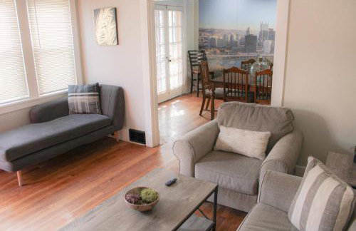 Comfy 3 BR - Family Friendly Apt - City Access - Foto 8