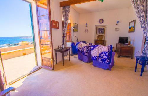 Authentic fisherman's house on the seafront - Photo 10