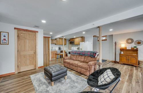 2BR Hilltop Retreat on 12 Acres! VAST Trail Access - Foto 7