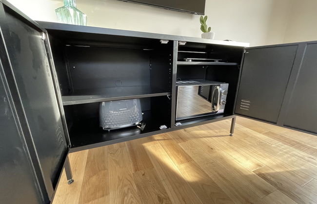 Maygrove Retreat - Sleeps 2 - Jacuzzi - Parking - Photo 3