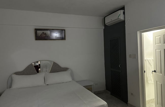 Remarkable 1-bed Apartment in Montego Bay - Photo 2