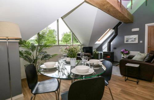 The Coach House - Photo 16