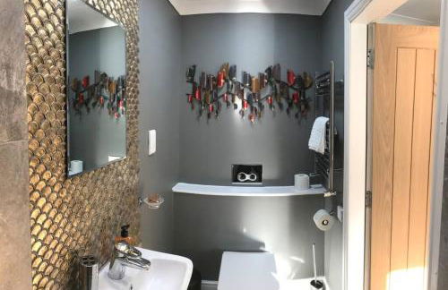 Amazing Cottage & detached Annex sleeps 8, Extra Deep Hot tub, Super Fast wifi, New for 2024 is the addition of Wood Fired Sauna - Foto 38