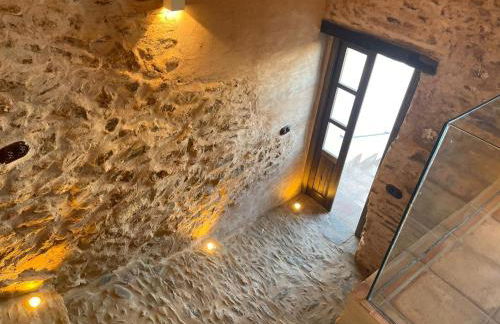 Balcón de la Moreria con leña - Photo 26