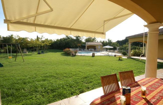 Villa in L'isle-sur-la-sorgue With Pool - Foto 29
