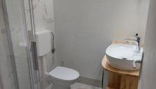 Apartment Katica - Photo 5, Shower