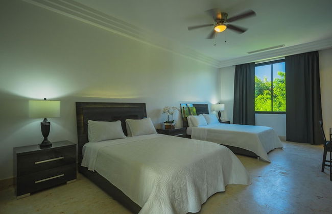 New Lake Front Villa in Golf and Beach Resort - Photo 34