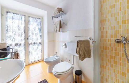 Four-Bedroom Holiday Home Labin With Sea View 08 - Photo 32