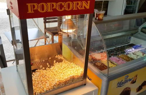 Bungalow in France with Private Garden - Foto 12