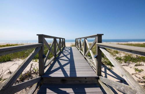 Spectacular 8 Bedroom Oceanfront Hamptons Beach House, Your Castle By The Sea ! - Foto 34