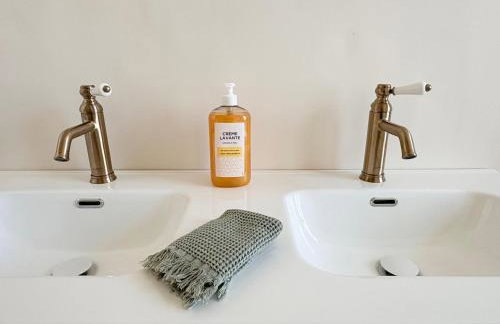 La Gannatoise Family home with garden - Photo 9