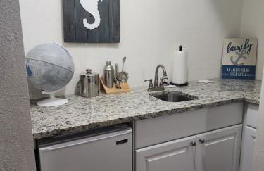 Silvia's Serenity Beach Home with New Salt Water Pool - Foto 25