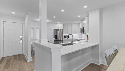 Summer House 202 - 3BR Oceanfront Condo! View! - Foto 3, stove