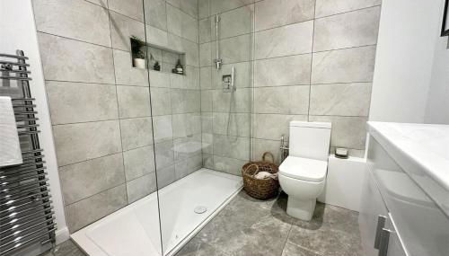 River Breeze 3-Bed BALCONY Apartment - Foto 4