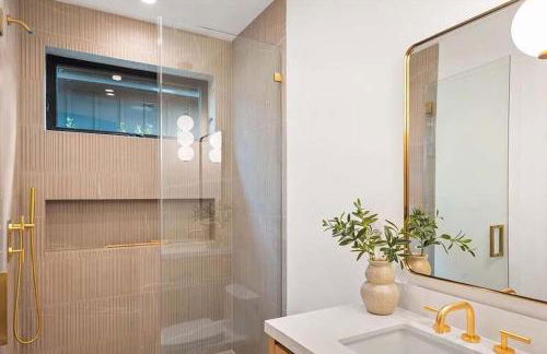 Stunning 5BR in Studio City W. Pool, and Jacuzzi - Foto 42