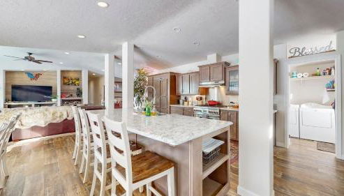 New! Grand Manor - Close to Tamarack and Lake Cascade - Pet friendly - fenced yard - trailer parking - Foto 2